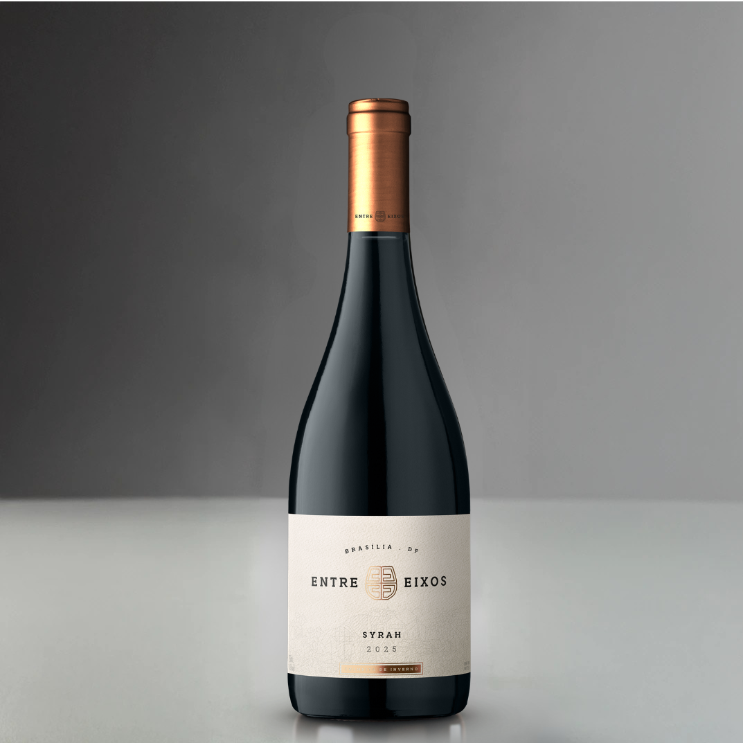 Syrah Jovem Entre Eixos Syrah 2025 — Vinho Jovem da Savana Brasileira - Imagem 1